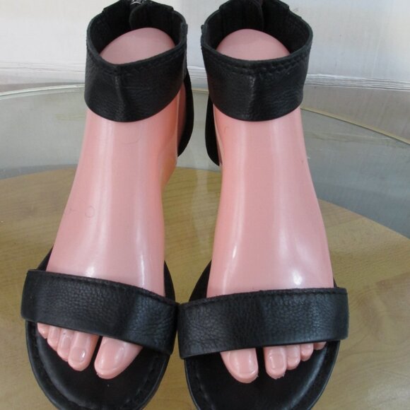 Frye Sandals Black Leather Comfort Gladiator  Sandals Women's Size 7.5 - Picture 2 of 7